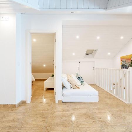 Charming Nazare Apartment-1 Minute To The Beach Exteriör bild